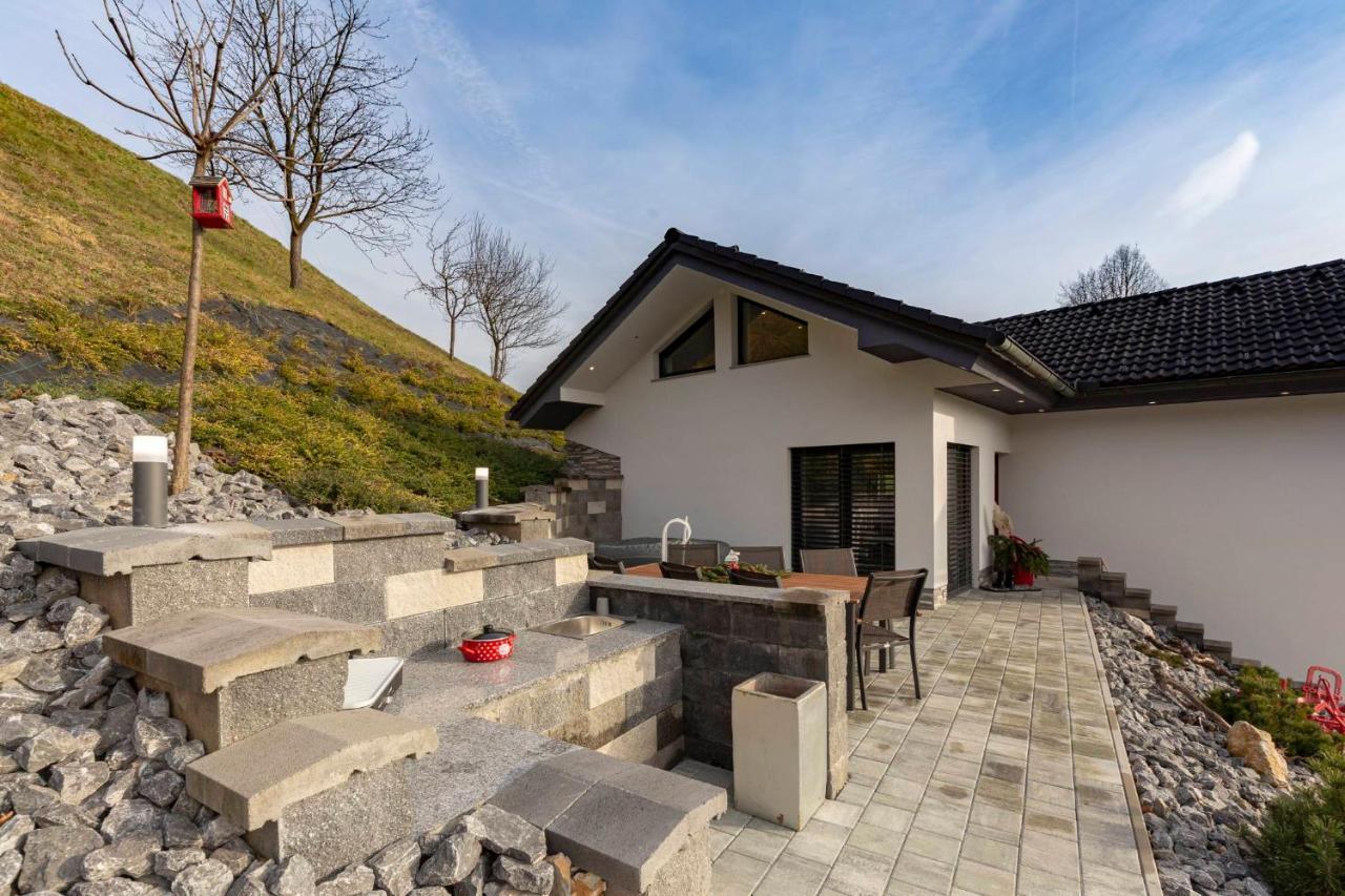 Holiday House Vikend Polzela Eksteriør billede
